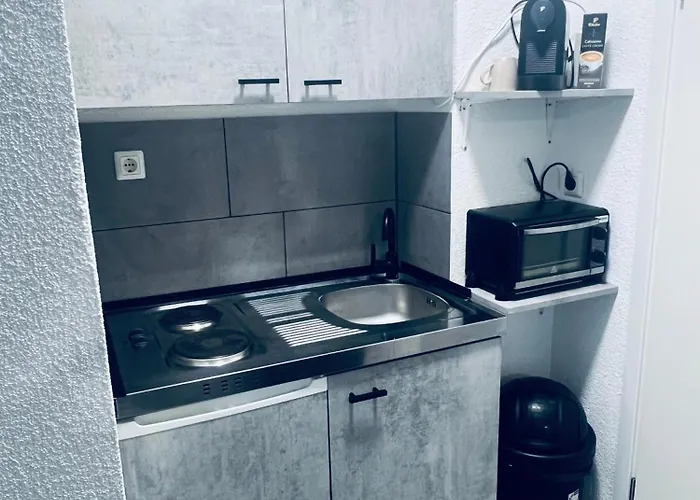 Moderne City-wohnung * كريفيلد